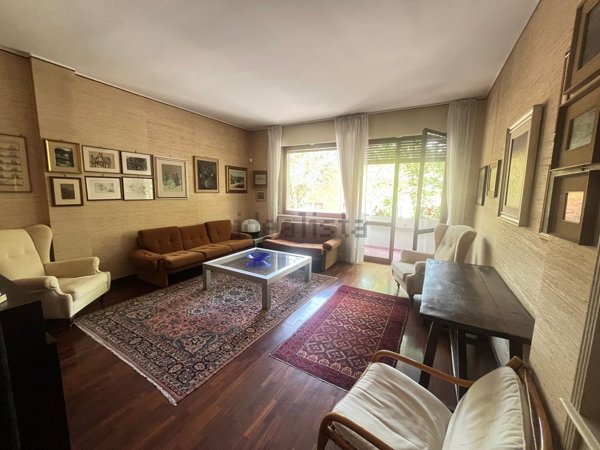 appartamento in vendita a Pesaro in zona Mare