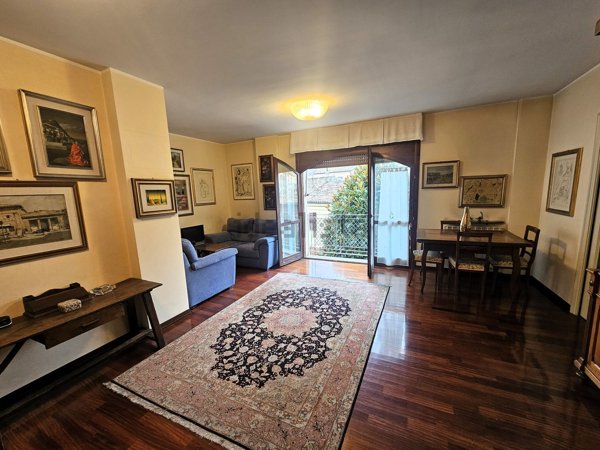 appartamento in vendita a Pesaro in zona Centro Città