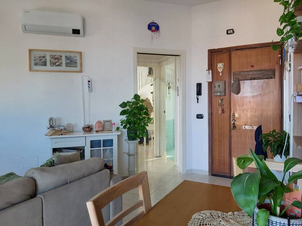 appartamento in vendita a Pesaro in zona Montegranaro