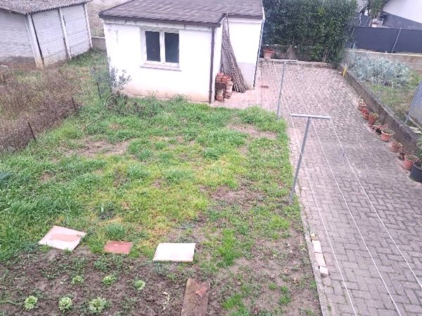 casa indipendente in vendita a Pesaro in zona Villa Ceccolini