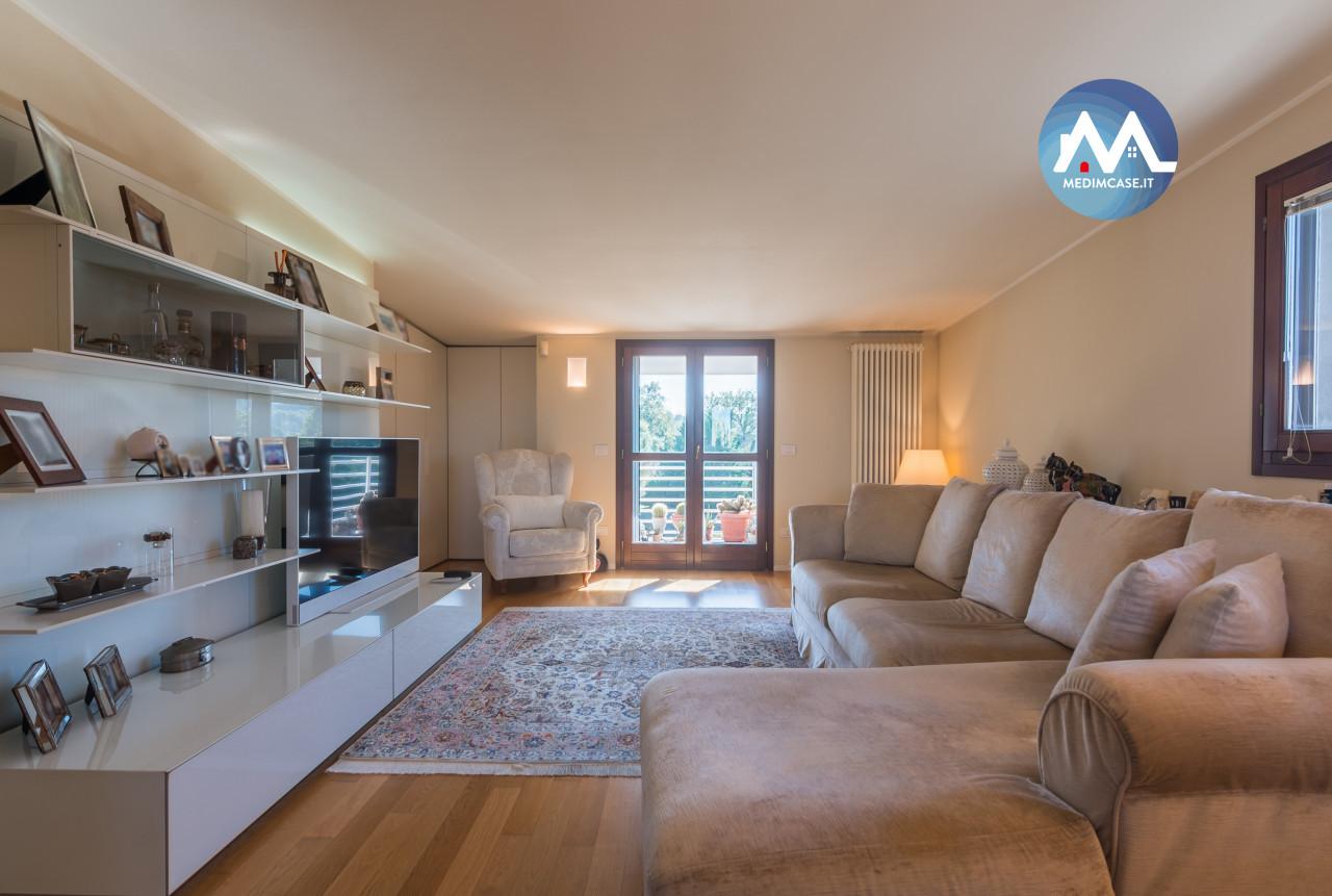 appartamento in vendita a Pesaro in zona Muraglia