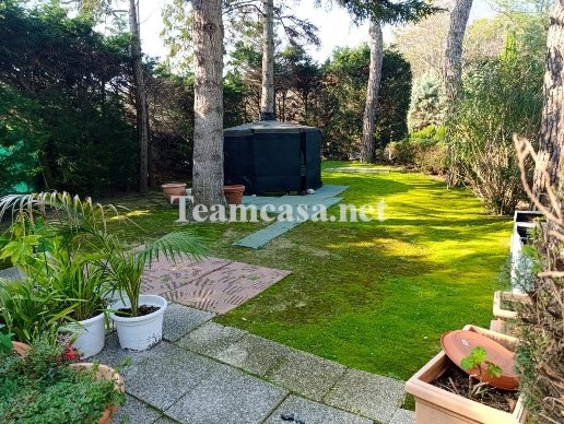 casa indipendente in vendita a Pesaro in zona Mare