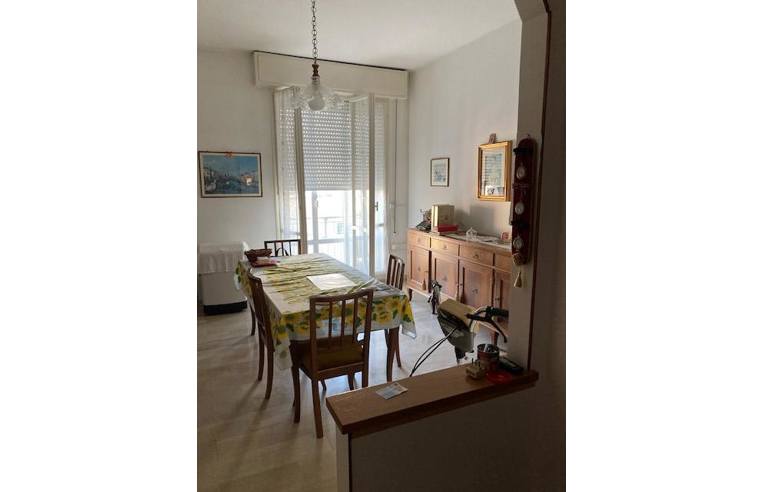 appartamento in vendita a Pesaro in zona Centro Città