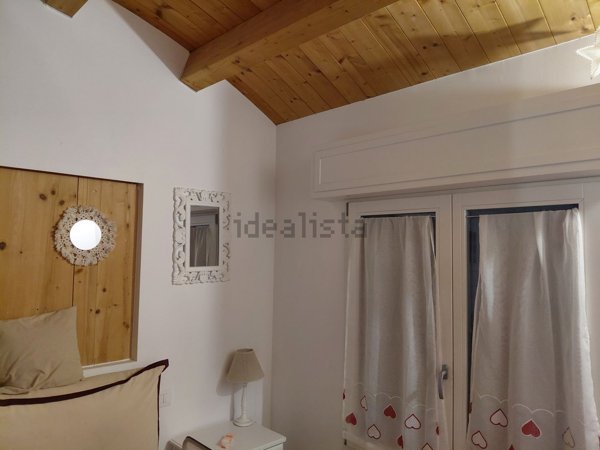 casa indipendente in vendita a Pesaro