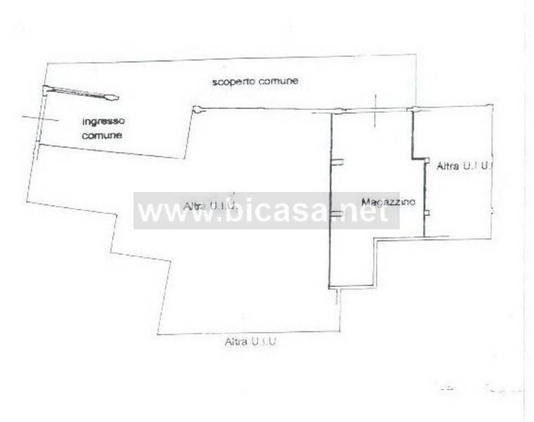 locale commerciale in vendita a Pesaro in zona Pantano
