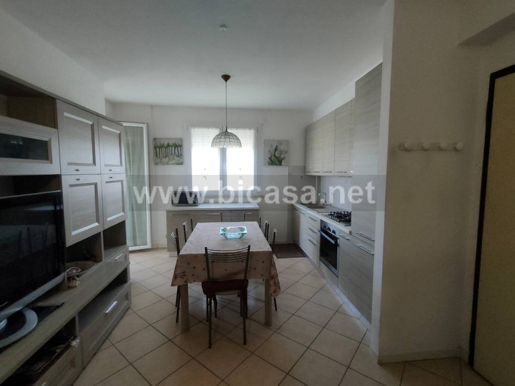 appartamento in vendita a Pesaro in zona Santa Veneranda