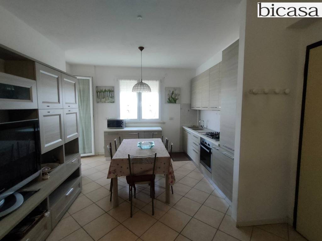 appartamento in vendita a Pesaro in zona Santa Veneranda