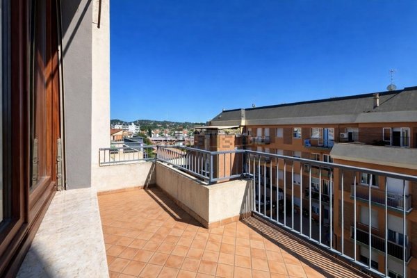 appartamento in vendita a Pesaro in zona Centro Città