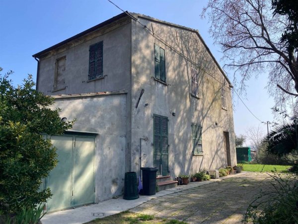 casa indipendente in vendita a Pesaro in zona Villa Fastiggi