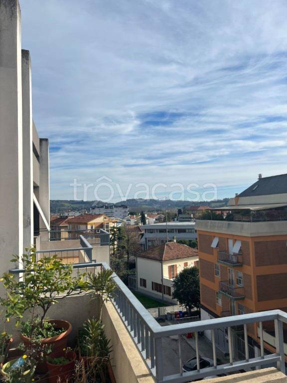 appartamento in vendita a Pesaro in zona Pantano