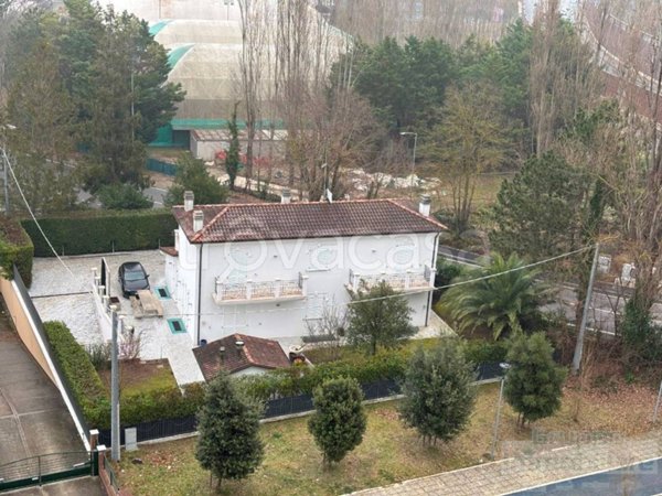 casa indipendente in vendita a Pesaro in zona Pantano