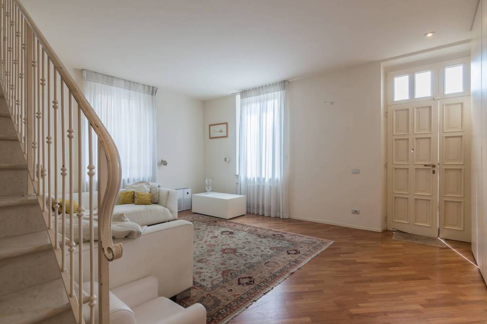 casa indipendente in vendita a Pesaro in zona Mare