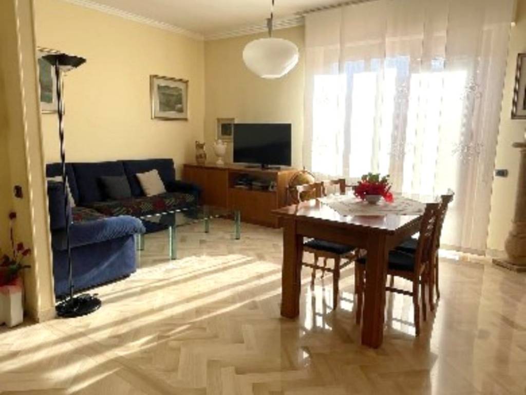 appartamento in vendita a Pesaro in zona Villa Fastiggi