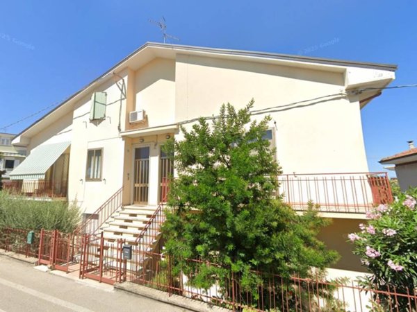 appartamento in vendita a Pesaro in zona Villa Ceccolini