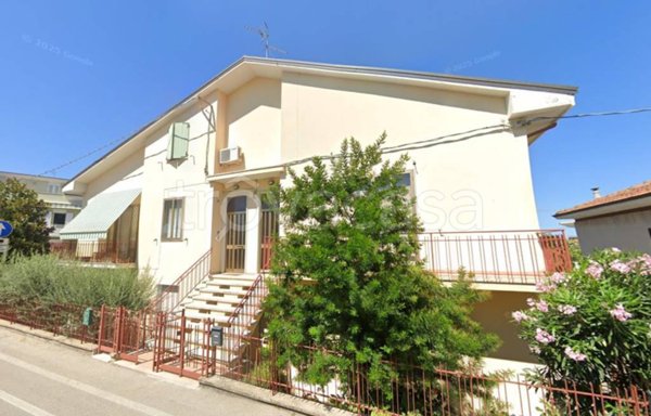 casa indipendente in vendita a Pesaro in zona Villa Fastiggi