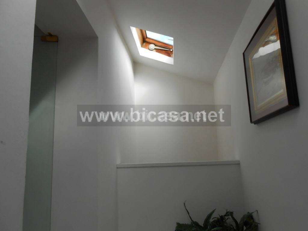 appartamento in vendita a Pesaro in zona Centro Città