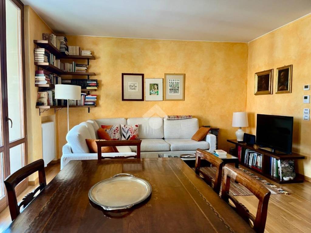 casa indipendente in vendita a Pesaro in zona Centro Città