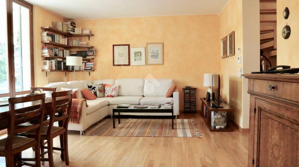 casa indipendente in vendita a Pesaro in zona Centro Città