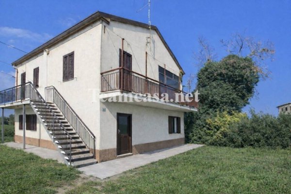 casa indipendente in vendita a Pesaro in zona Villa Fastiggi
