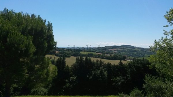 casa indipendente in vendita a Pesaro