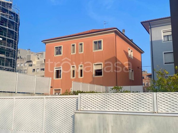 appartamento in vendita a Pesaro in zona Porto