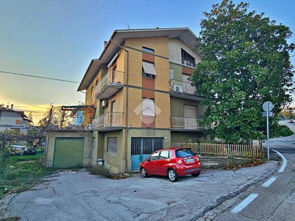 casa indipendente in vendita a Pesaro in zona Borgo Santa Maria