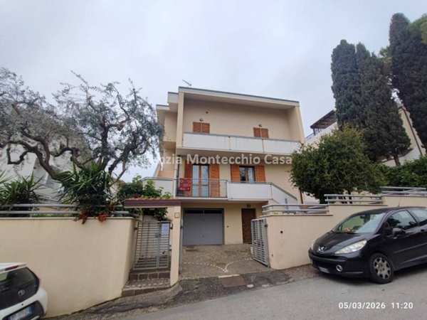 casa indipendente in vendita a Pesaro in zona Borgo Santa Maria