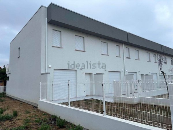 casa indipendente in vendita a Pesaro in zona Vismara