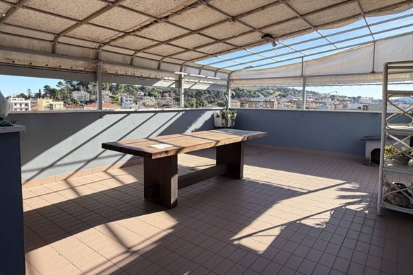 appartamento in vendita a Pesaro in zona Centro Città