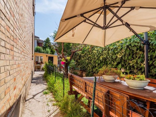 appartamento in vendita a Pesaro in zona Montegranaro