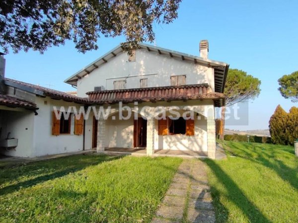 villa in vendita a Pesaro in zona Novilara