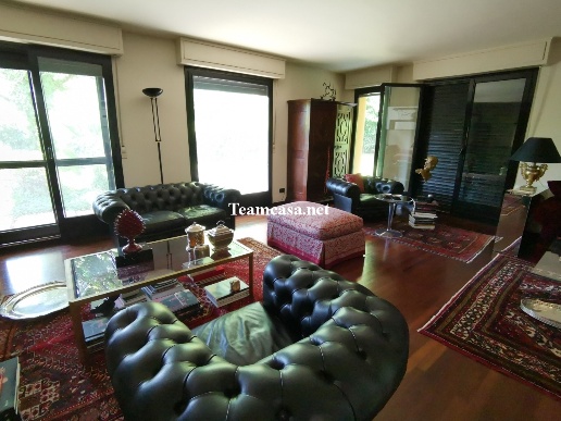 casa indipendente in vendita a Pesaro