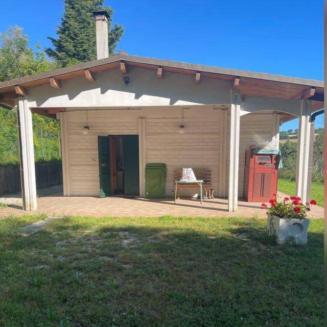 casa indipendente in vendita a Pesaro in zona Monteciccardo