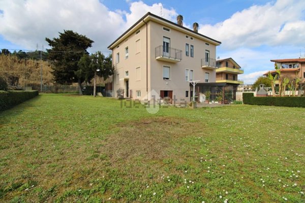 appartamento in vendita a Pesaro in zona Santa Veneranda