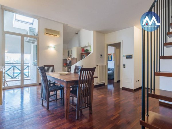 casa indipendente in vendita a Pesaro