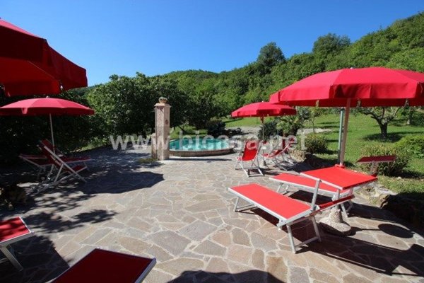 villa in vendita a Pesaro in zona Monteciccardo