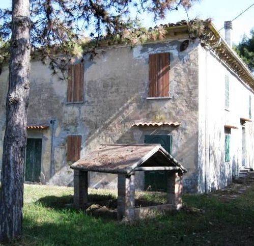 casa indipendente in vendita a Pesaro in zona Santa Veneranda