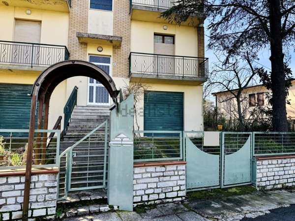 appartamento in vendita a Pesaro in zona Monteciccardo