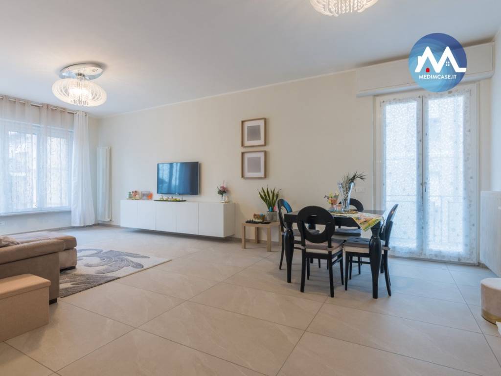 appartamento in vendita a Pesaro in zona Cattabrighe