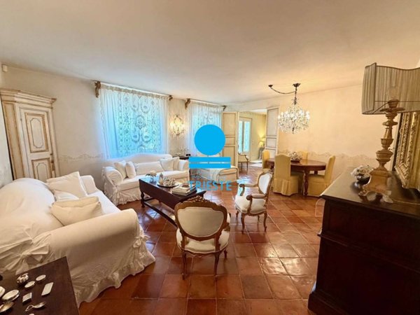 casa indipendente in vendita a Pesaro in zona Centro Città