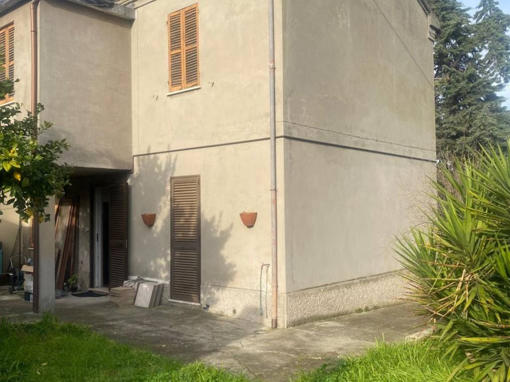 casa indipendente in vendita a Pesaro in zona Villa Fastiggi