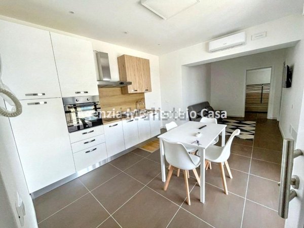casa indipendente in vendita a Pesaro in zona Villa Fastiggi
