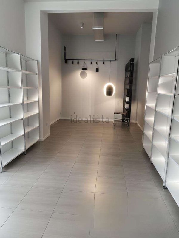 ufficio in vendita a Pesaro in zona Pantano