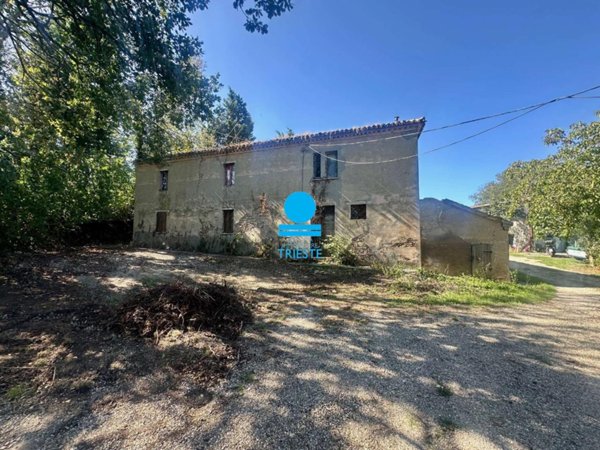 casa indipendente in vendita a Pesaro in zona Villa Ceccolini