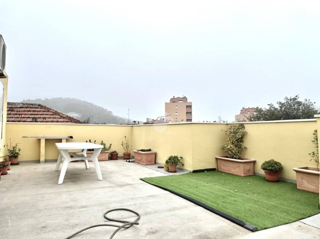 casa indipendente in vendita a Pesaro in zona Centro Città