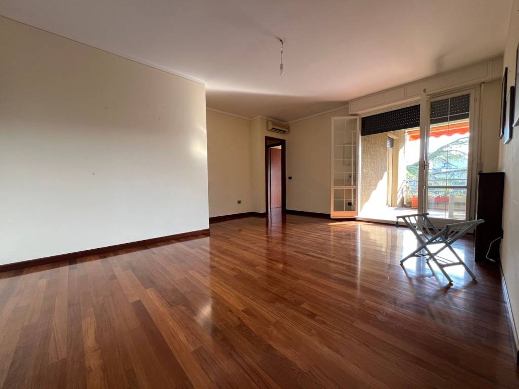 appartamento in vendita a Pesaro in zona Santa Veneranda