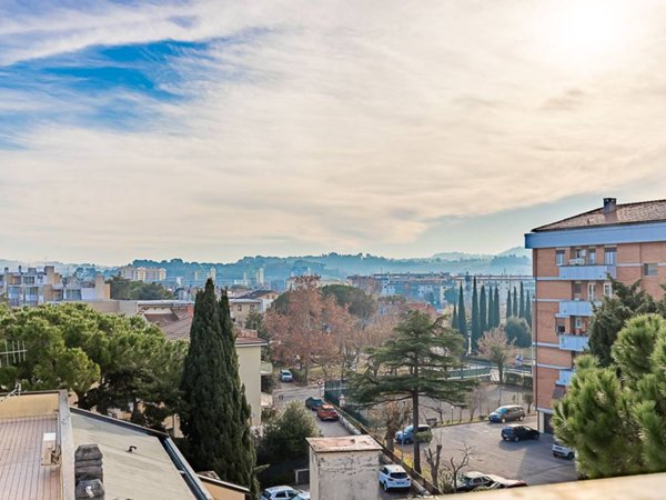 appartamento in vendita a Pesaro in zona Pantano