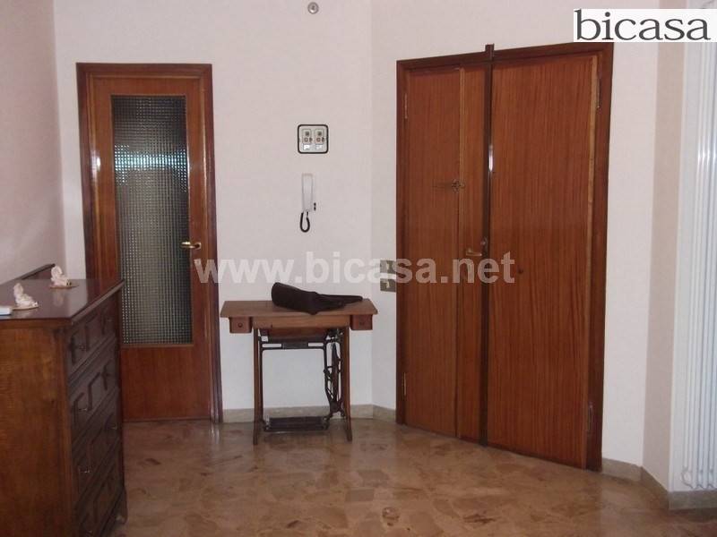 appartamento in vendita a Pesaro in zona Centro Città