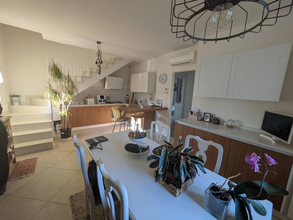 appartamento in vendita a Pesaro in zona Tre Ponti