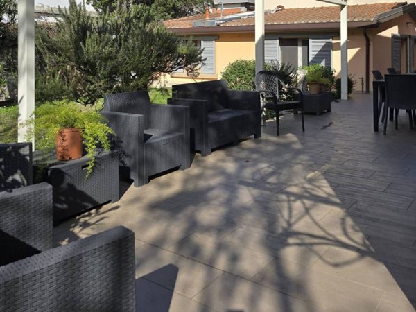 casa indipendente in vendita a Pesaro in zona Mare